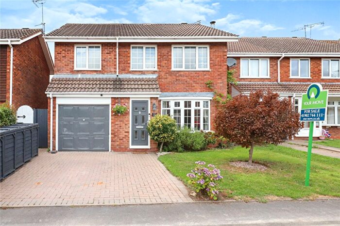 4 Bedroom Detached House For Sale In Reynolds Grove, Perton Wolverhampton, Staffordshire, WV6