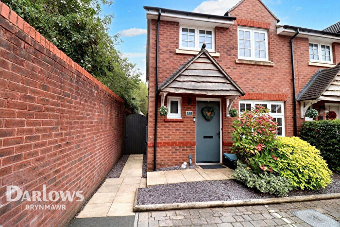 3 Bedroom End Of Terrace House For Sale In Clos Pen Y Cae, Ebbw Vale, NP23