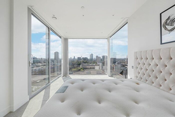 2 Bedroom Apartment To Rent In Perilla House, Stable Walk London, E1