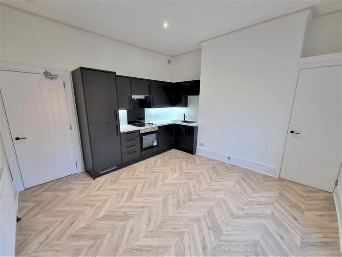 2 Bedroom Flat To Rent In Hardgate, Hardgate, Aberdeen, AB10