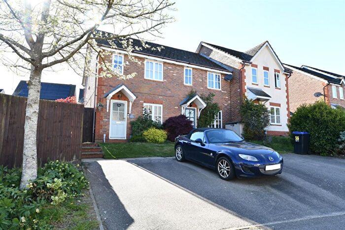 2 Bedroom End Terrace House For Sale In Thirlmere, Stevenage, SG1