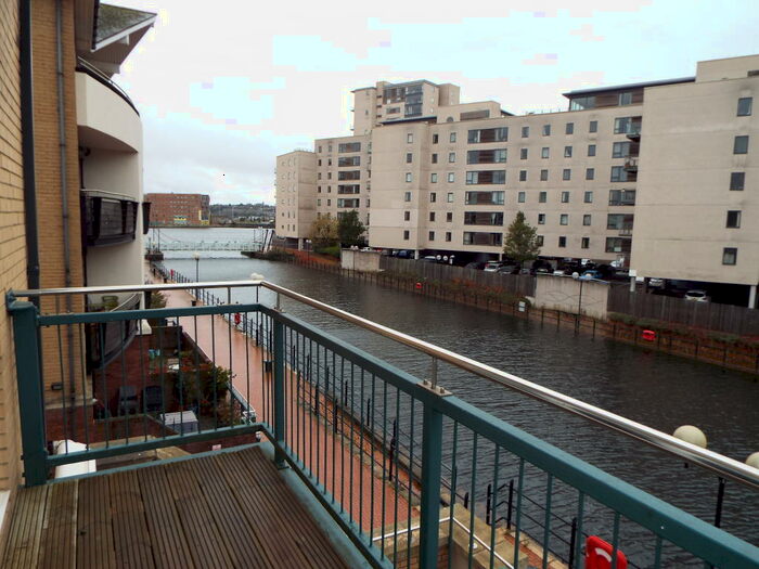 2 Bedroom Apartment To Rent In Adventurers Quay, Cardiff Bay, CF10