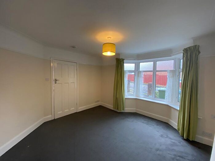 3 Bedroom House To Rent In Rayners Gardens, Southampton, SO16