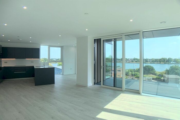 3 Bedroom Flat To Rent In Coster Avenue, London, N4