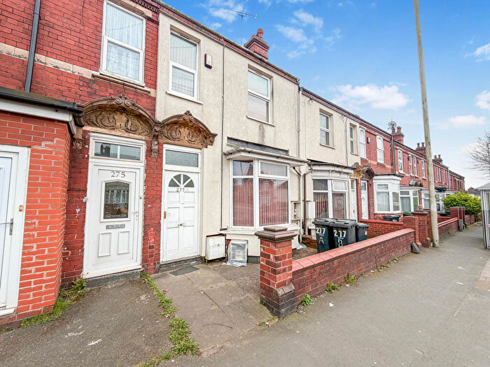 1 Bedroom Flat To Rent In Stourbridge Road, Holly Hall, Dudley, DY1