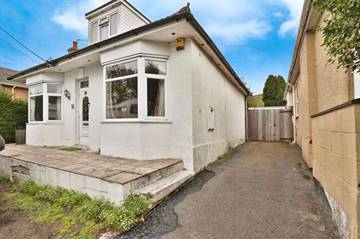 4 Bedroom Detached Bungalow For Sale In Hurn Road, Christchurch, BH23