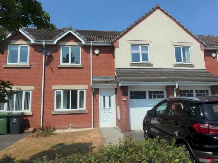 3 Bedroom Town House To Rent In Mildenhall Close, Great Sankey, WA5