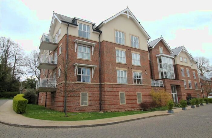 2 Bedroom Apartment To Rent In Townsend Gate, Berkhamsted, Hertfordshire, HP4