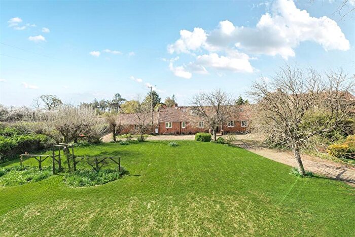 5 Bedroom Barn Conversion For Sale In Bugle Farm, Milborne Port, Somerset, DT9