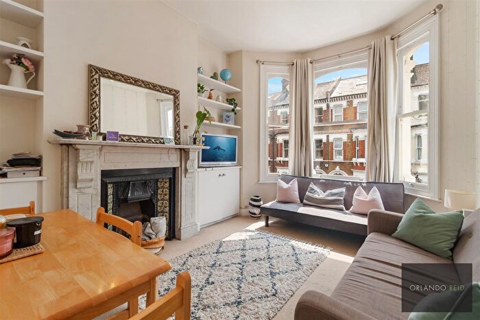 2 Bedroom Flat To Rent In Mayflower Road, London, SW9