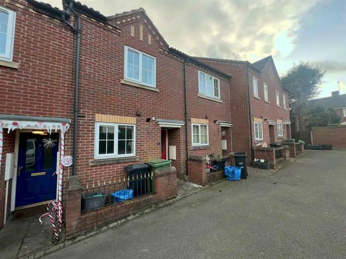 2 Bedroom House To Rent In Milestone Croft, Alma Street, Halesowen, B63