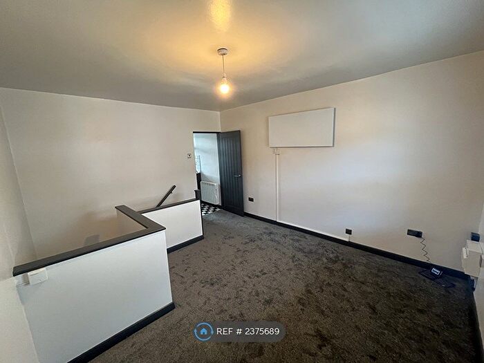 1 Bedroom Flat To Rent In Cross Street, Rugby, CV21