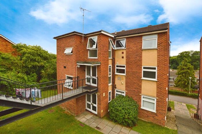 2 Bedroom Apartment For Sale In Ranscombe Close, Rochester, Kent, ME2