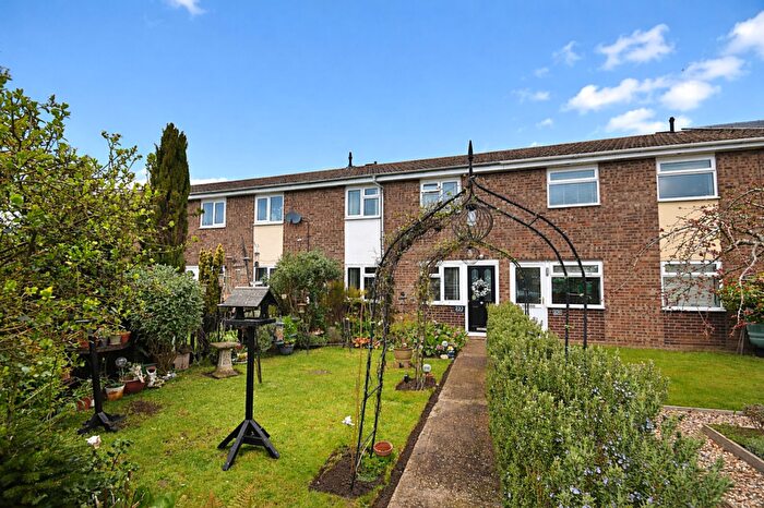 3 Bedroom Terraced House For Sale In Duck Lane, St. Neots, PE19