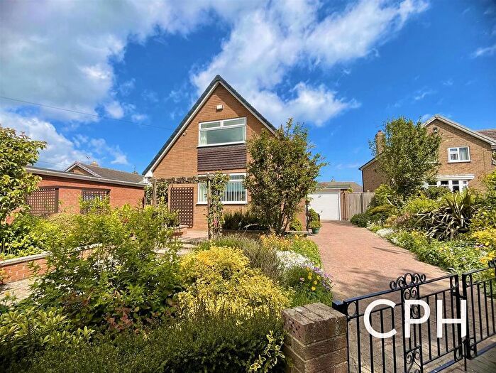 3 Bedroom Detached House For Sale In West Garth, Cayton, Scarborough, YO11