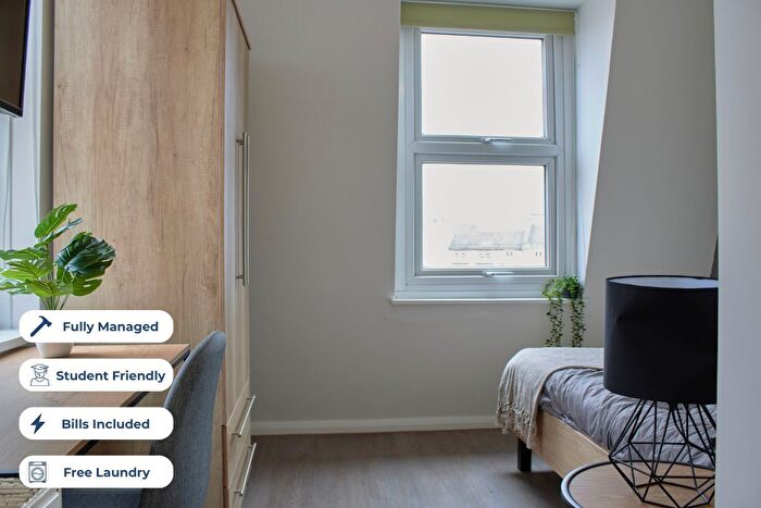 5 Bedroom Flat To Rent In West Street, Bristol, BS2