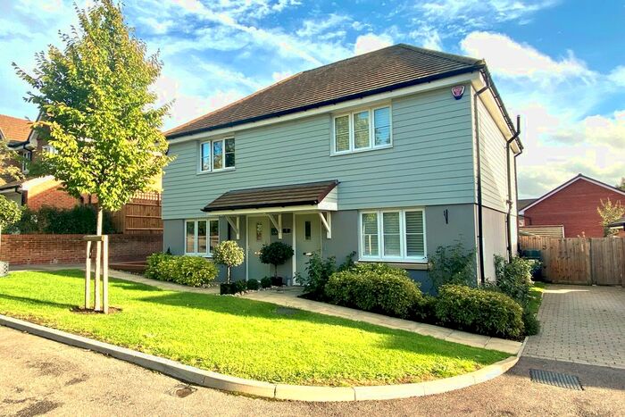 2 Bedroom Semi-Detached House For Sale In Great Meadow, Wisborough Green, West Sussex, RH14
