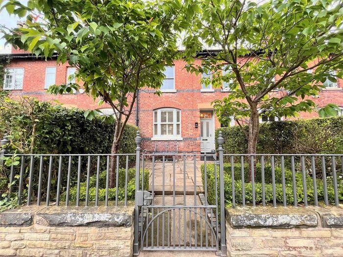 2 Bedroom Property To Rent In Moss Lane, Alderley Edge, SK9