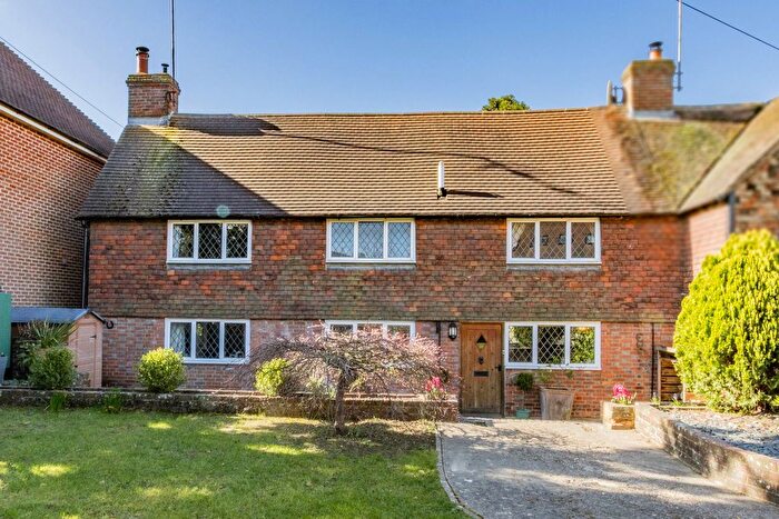 3 Bedroom Semi-Detached House For Sale In The Heath, Horsmonden, TN12