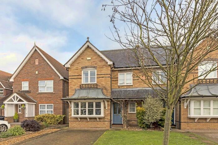 4 Bedroom Semi-Detached House To Rent In Harvey Drive, Hampton TW12