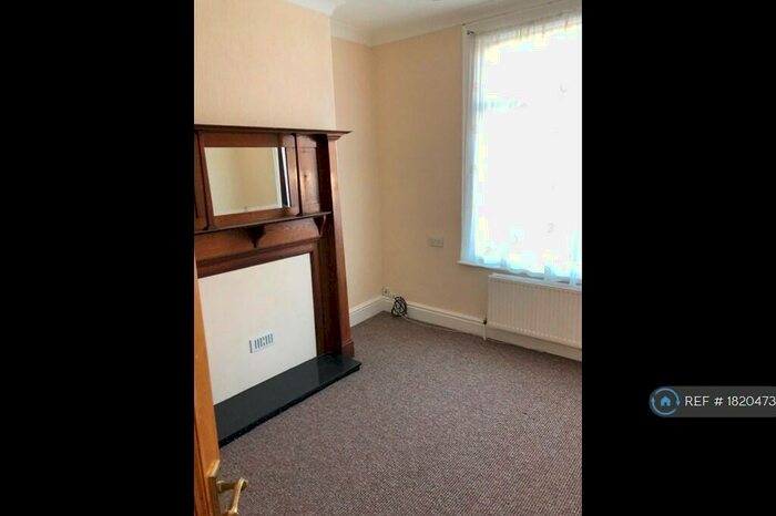 2 Bedroom Terraced House To Rent In Peel Street, Lincoln, LN5