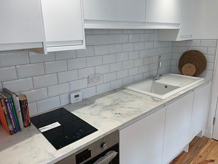 1 Bedroom Flat To Rent In Douglas Gardens Mews, West End, Edinburgh, EH4