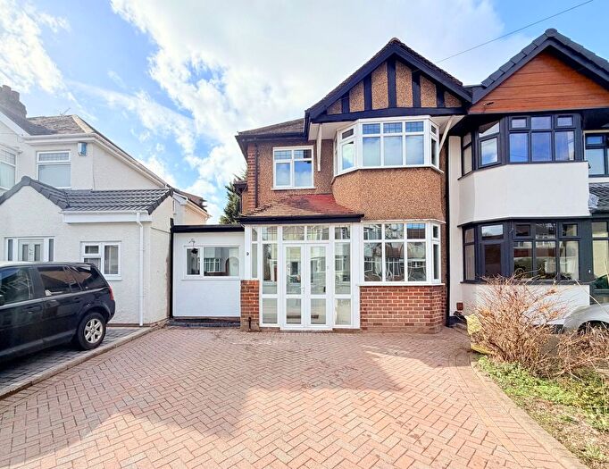 4 Bedroom Semi Detached House For Sale In Stanley Avenue, Shirley, B90