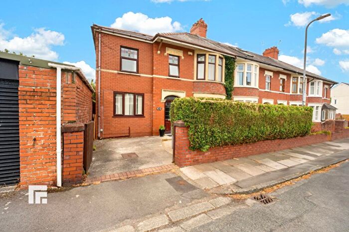 5 Bedroom End Of Terrace House For Sale In St. Agnes Road, Cardiff, CF14