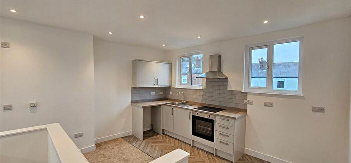 1 Bedroom Flat To Rent In Studio, Meadow Head, Sheffield, S8