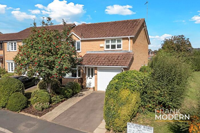 4 Bedroom Detached House For Sale In Rutland Road, Stamford, PE9