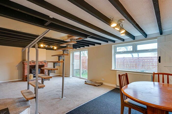 2 Bedroom Cottage For Sale In Arthur Street, Withernsea, HU19