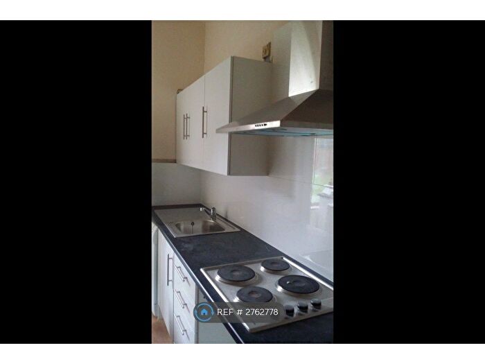 2 Bedroom Flat To Rent In Morgan Street, Dundee, DD4