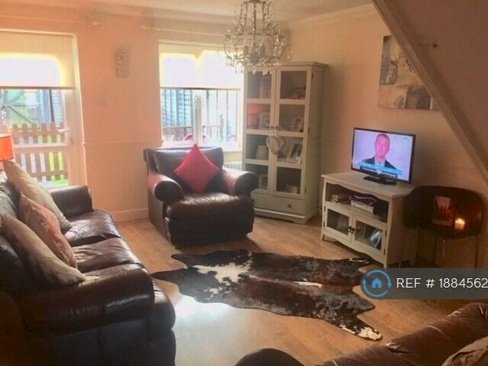 2 Bedroom Terraced House To Rent In Kerswell Drive, Shirley, Solihull, B90