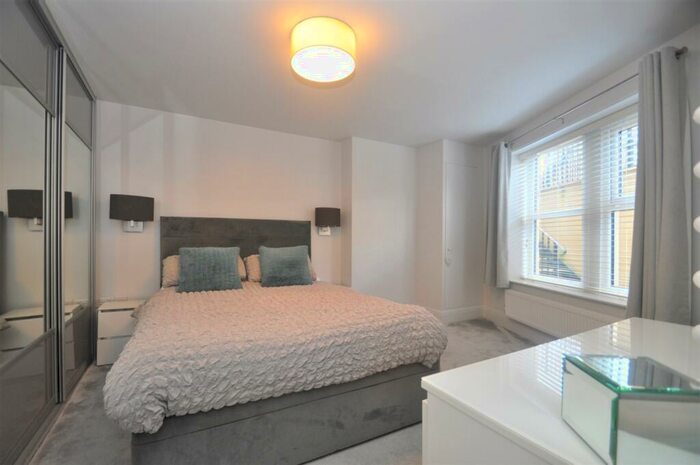 2 Bedroom Apartment To Rent In Mayfield Grove, Harrogate, North Yorkshire, HG1