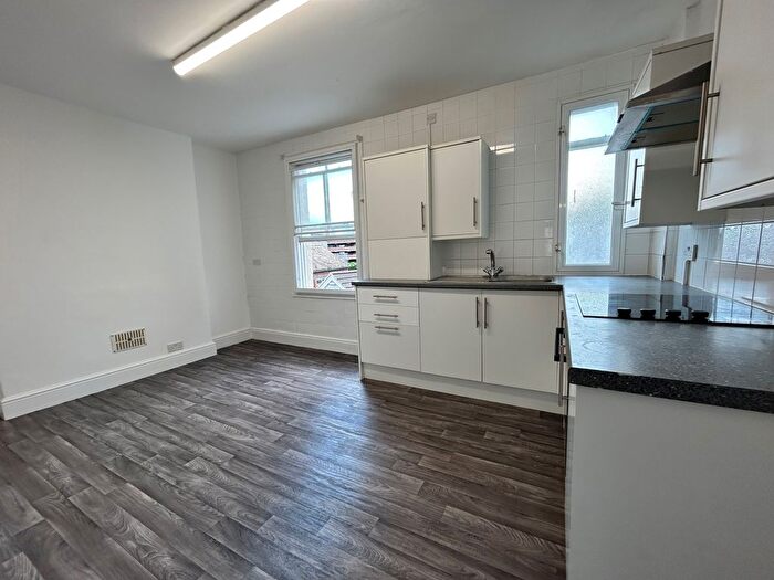 3 Bedroom Flat To Rent In Westgate Street, Gloucester, GL1