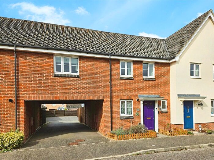 3 Bedroom Semi-Detached House For Sale In Blackthorn Road, Wymondham, Norfolk, NR18