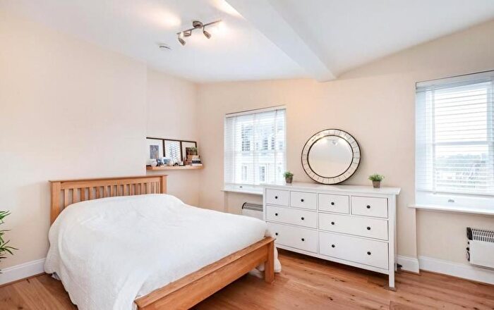 Studio To Rent In Portland Place, Fitzrovia, London, W1B