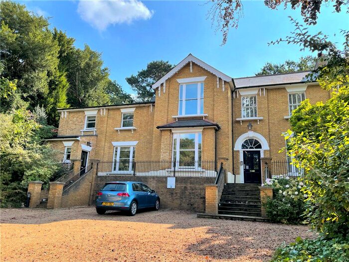 2 Bedroom Flat To Rent In Beckenham Lane, Bromley, BR2