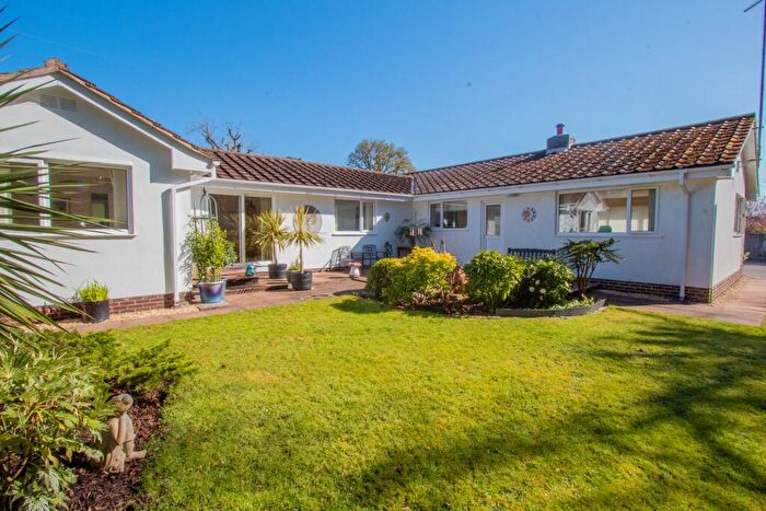 5 Bedroom Detached Bungalow For Sale In Lower Broad Oak Road, West Hill, EX11