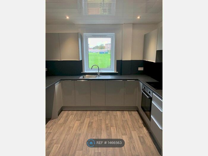 2 Bedroom Semi-Detached House To Rent In Cumbrae Terrace, Kirkcaldy, KY2