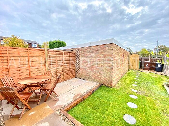 3 Bedroom Terraced House To Rent In Kimptons Mead, Potters Bar, EN6
