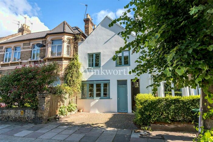 2 Bedroom Terraced House To Rent In Alexandra Park Road, London, N22