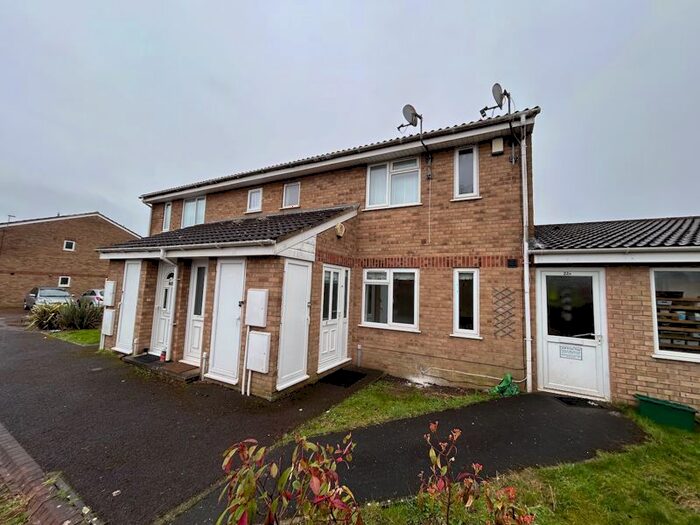 1 Bedroom Flat To Rent In Ellan Hay Road, Bradley Stoke, Bristol, BS32