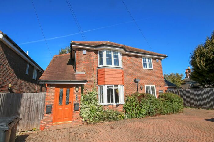 1 Bedroom Maisonette To Rent In Mount Pleasant Road, Lingfield, RH7