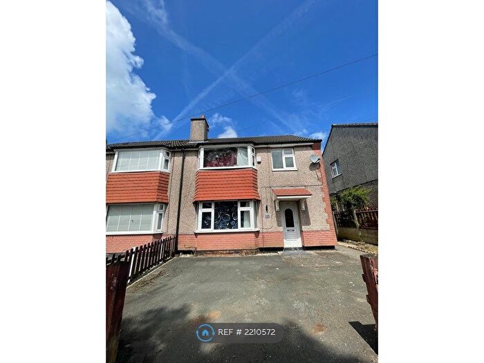 3 Bedroom Semi-Detached House To Rent In Higher Lime Road, Oldham, OL8