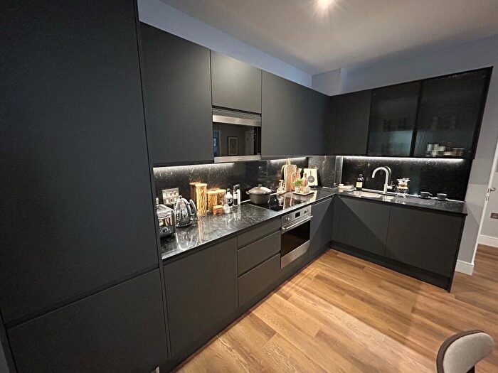 1 Bedroom Apartment To Rent In Lower Essex Street, Birmingham, B5