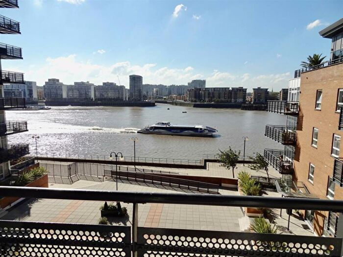 2 Bedroom Apartment To Rent In Langbourne Place, London, E14