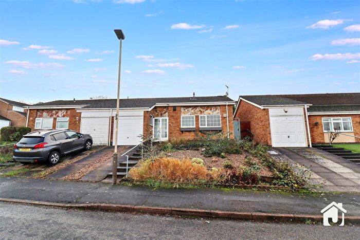 2 Bedroom Semi-Detached Bungalow For Sale In Jessop Close, Leicester, LE3
