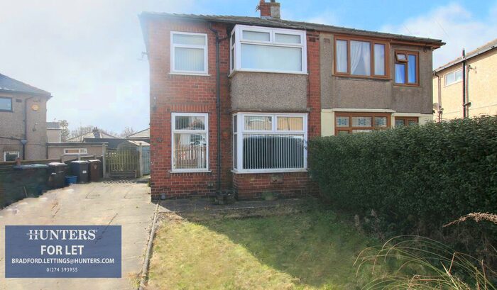 3 Bedroom Semi-Detached House To Rent In Larch Drive, Bradford, West Yorkshire, BD6