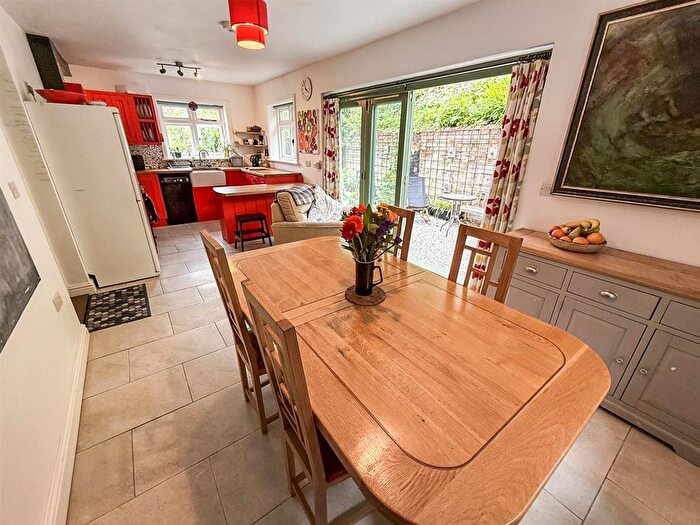 4 Bedroom Detached House For Sale In Russell Street, Cefn Mawr, Wrexham, LL14